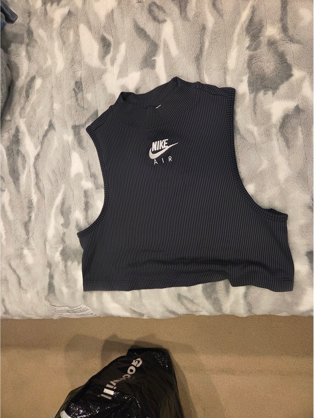 Nike Air Women's Black Ribbed Crop Top Sleeveless Shirt